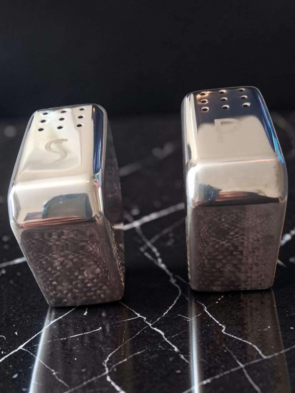Stainless Steel Salt & Pepper Shakers - Silver Kitchen Modren Home Decor Accents